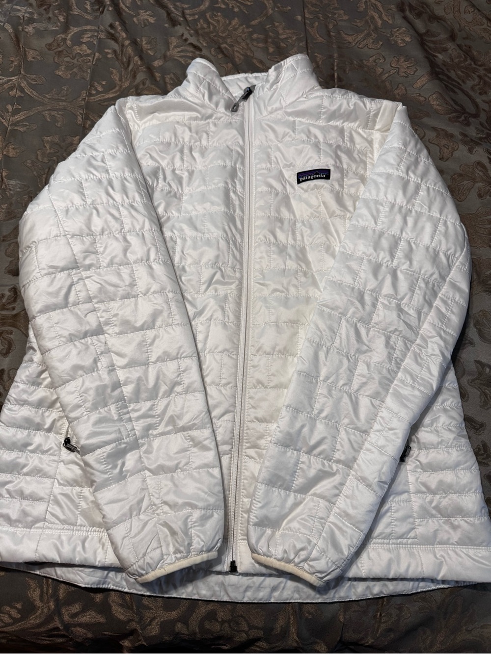 Patagonia White Women's Quilted Insulated Puffer Jacket